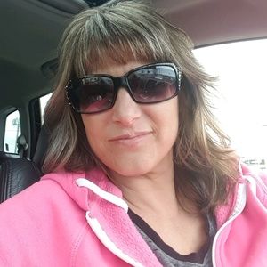 Meet your Posher, Leah